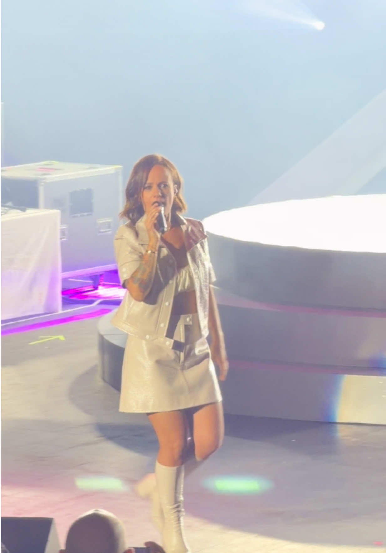 @Simon Live