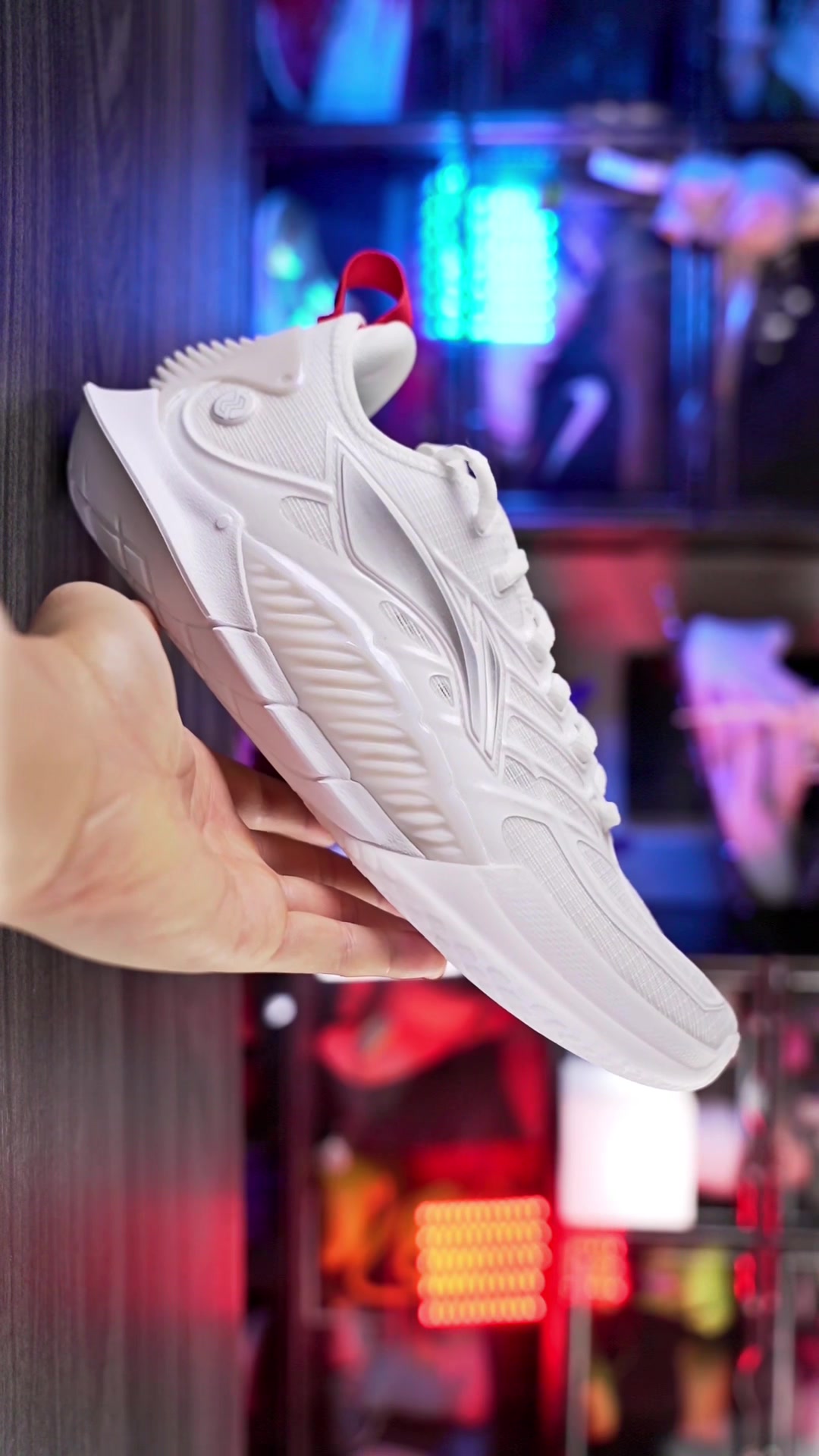 @Thesoledrop