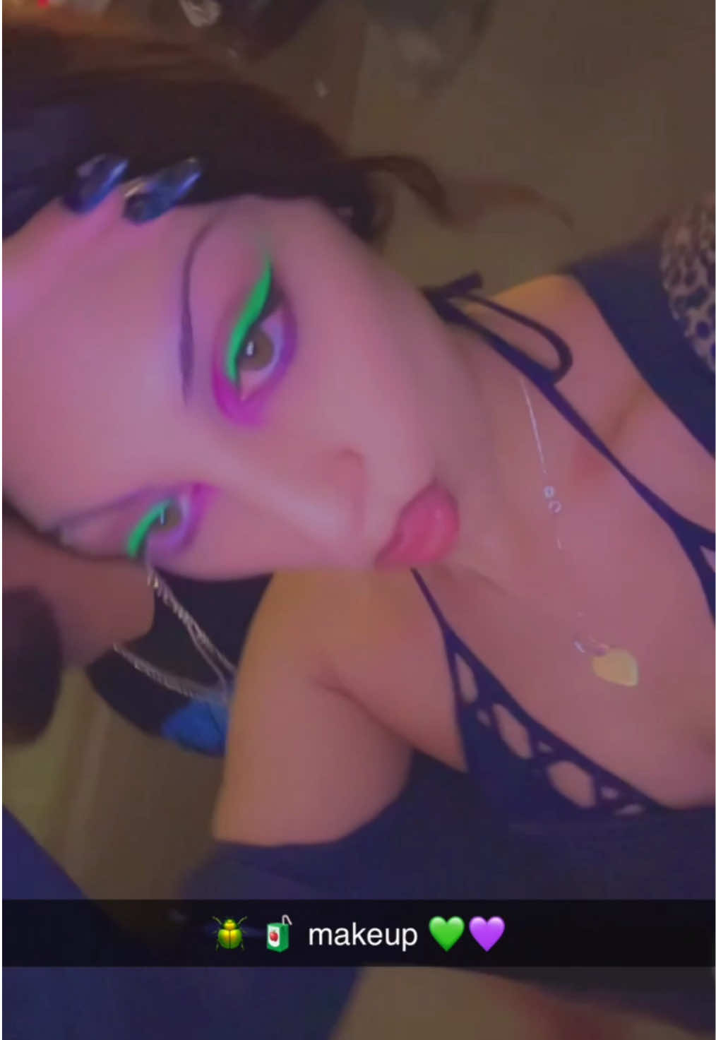 @👻