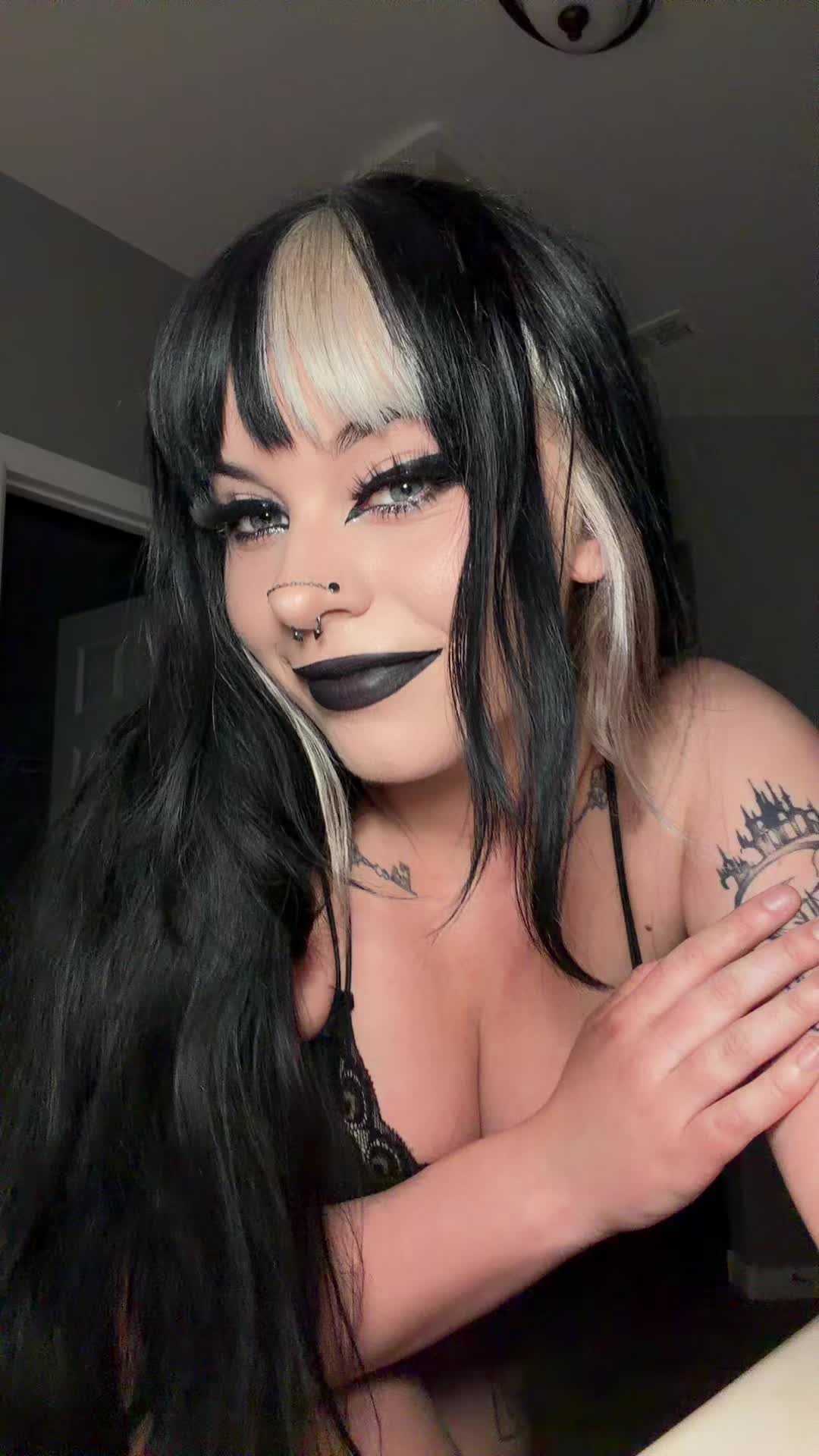 @sweetmuffins ♱