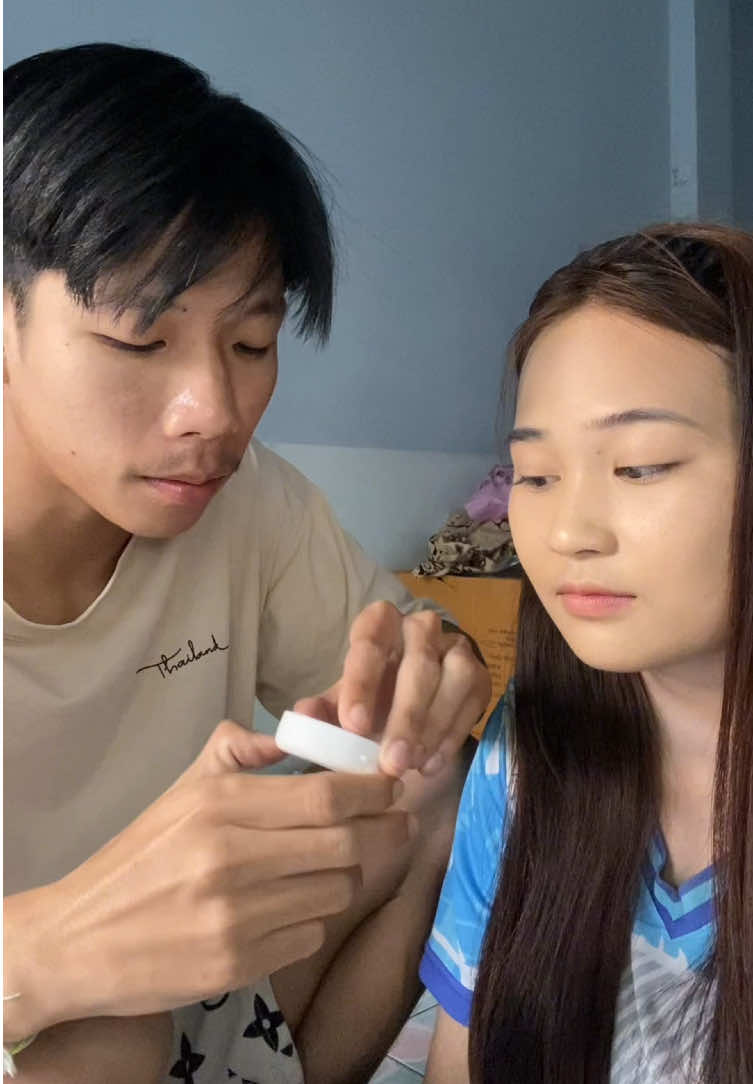 @เเก้มอาหลง💕