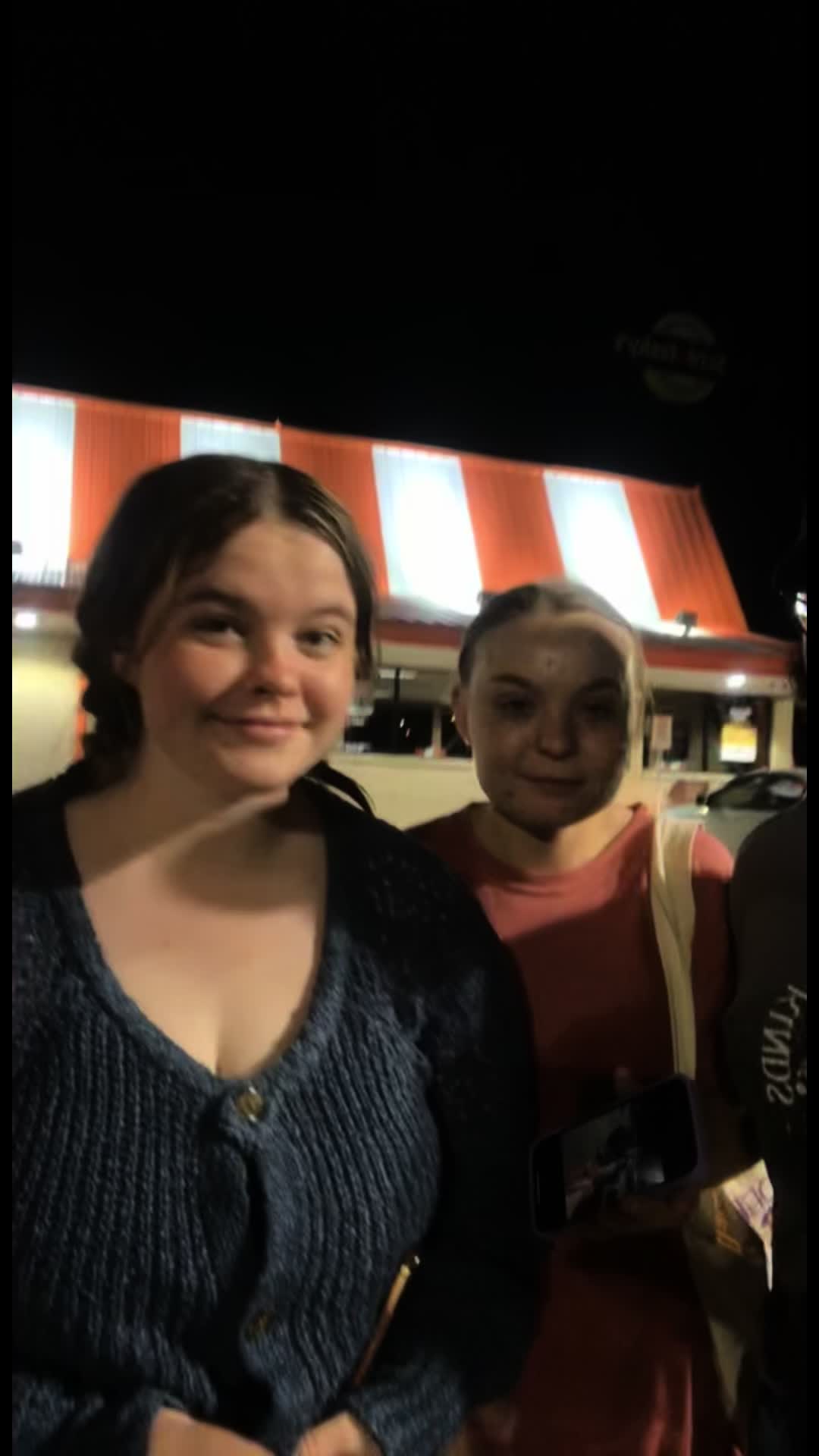 @lilyyyrrosee