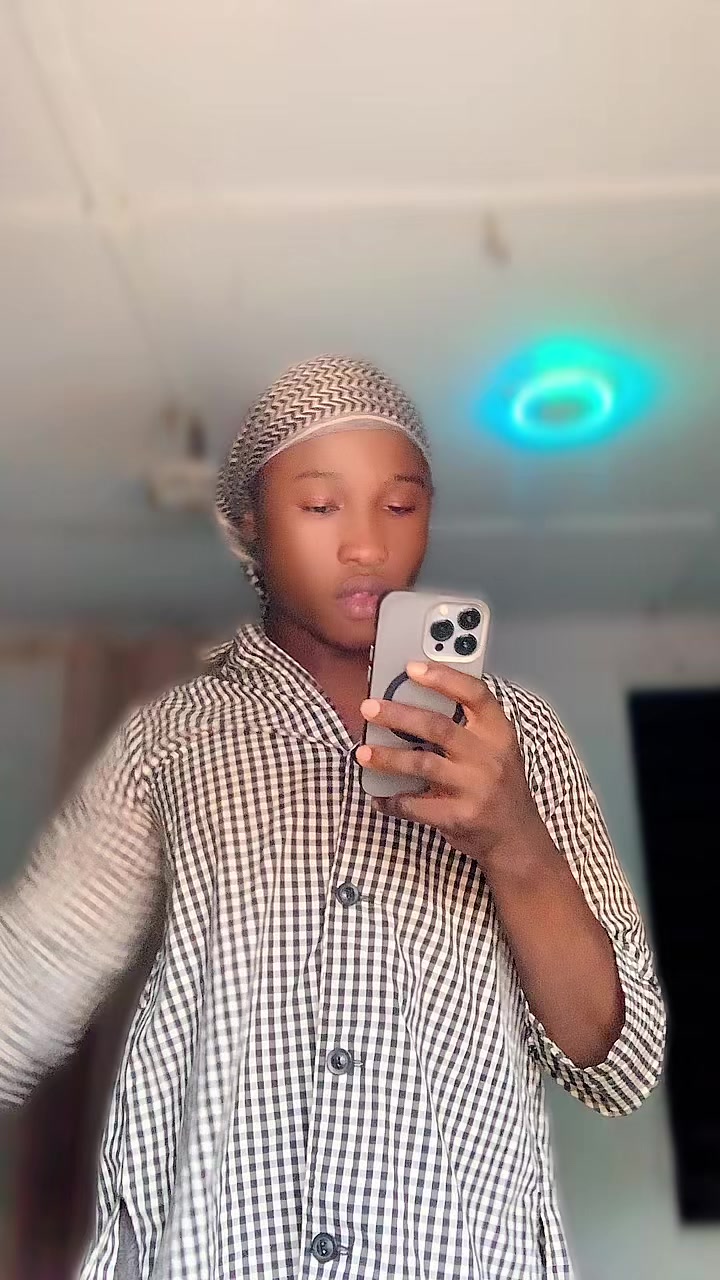 @JUST ME 🫠🇬🇭