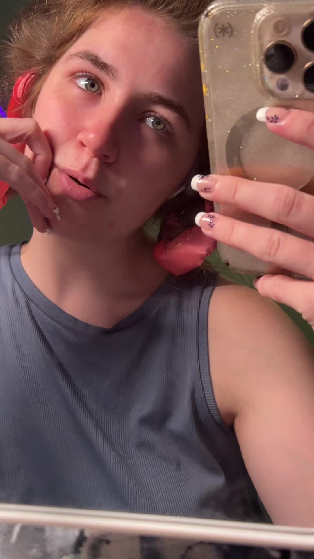@elena