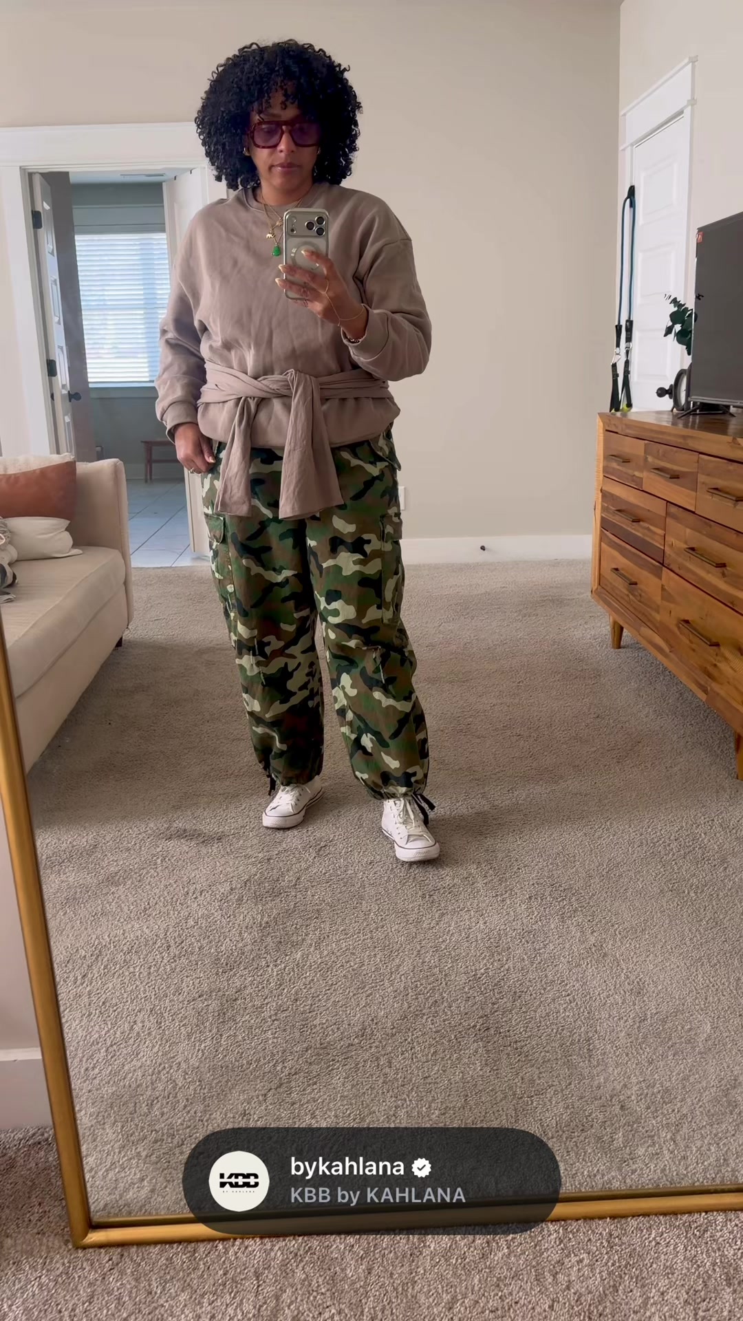@vani_mojica
