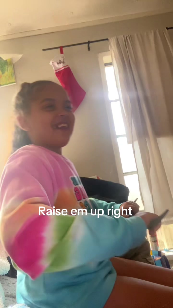 @Clara Lewis