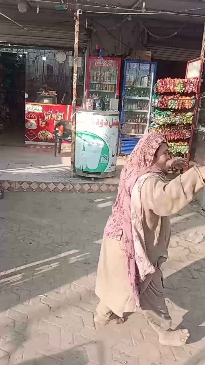 @momand7773