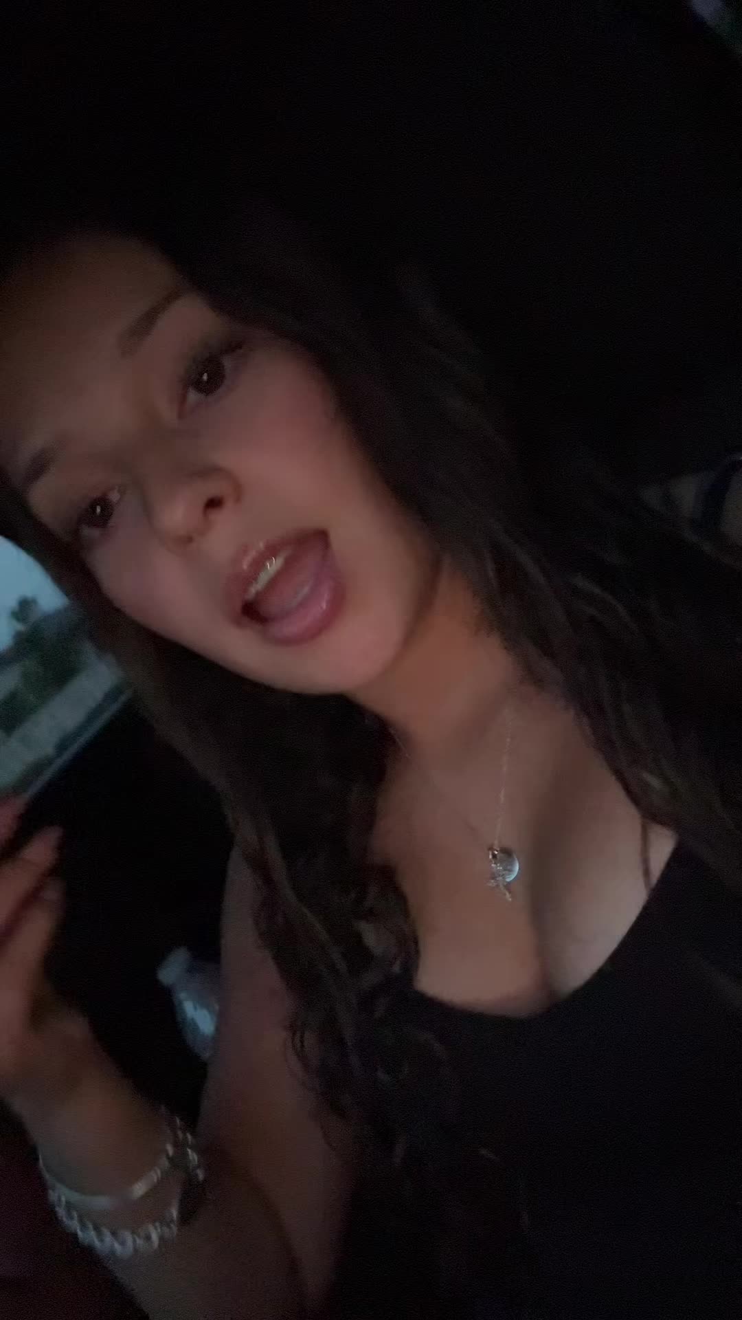 @d