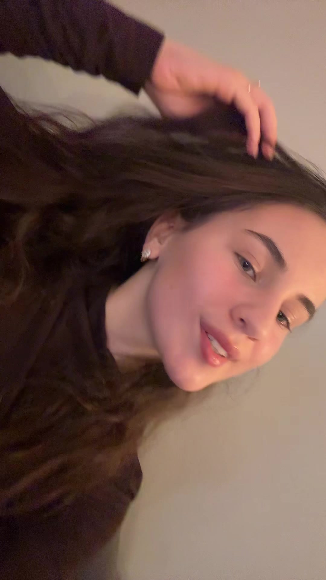 @👻