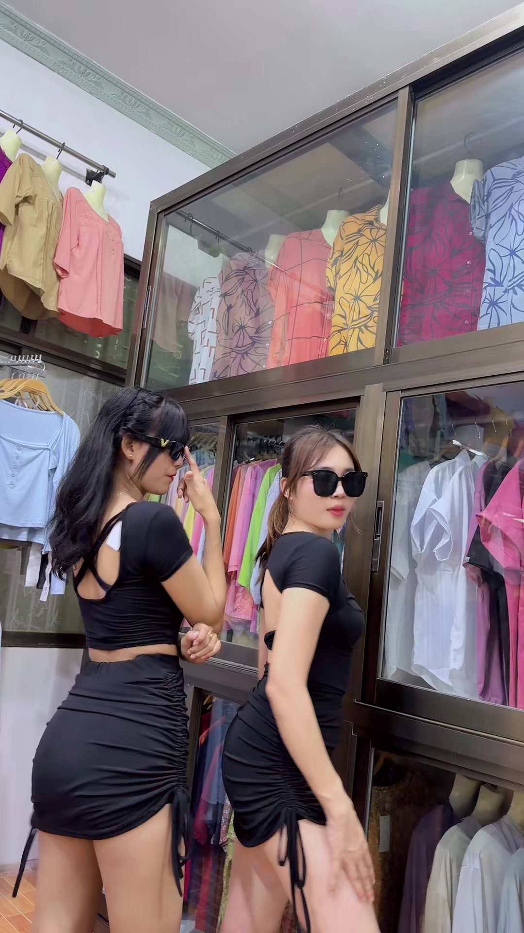@Taw Win Nan clothing-girl