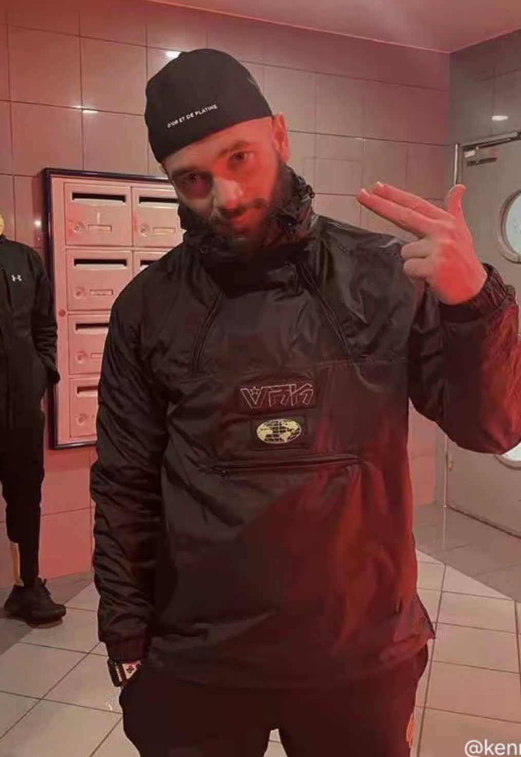 @𝗟𝗥𝗔&rsquo;👽