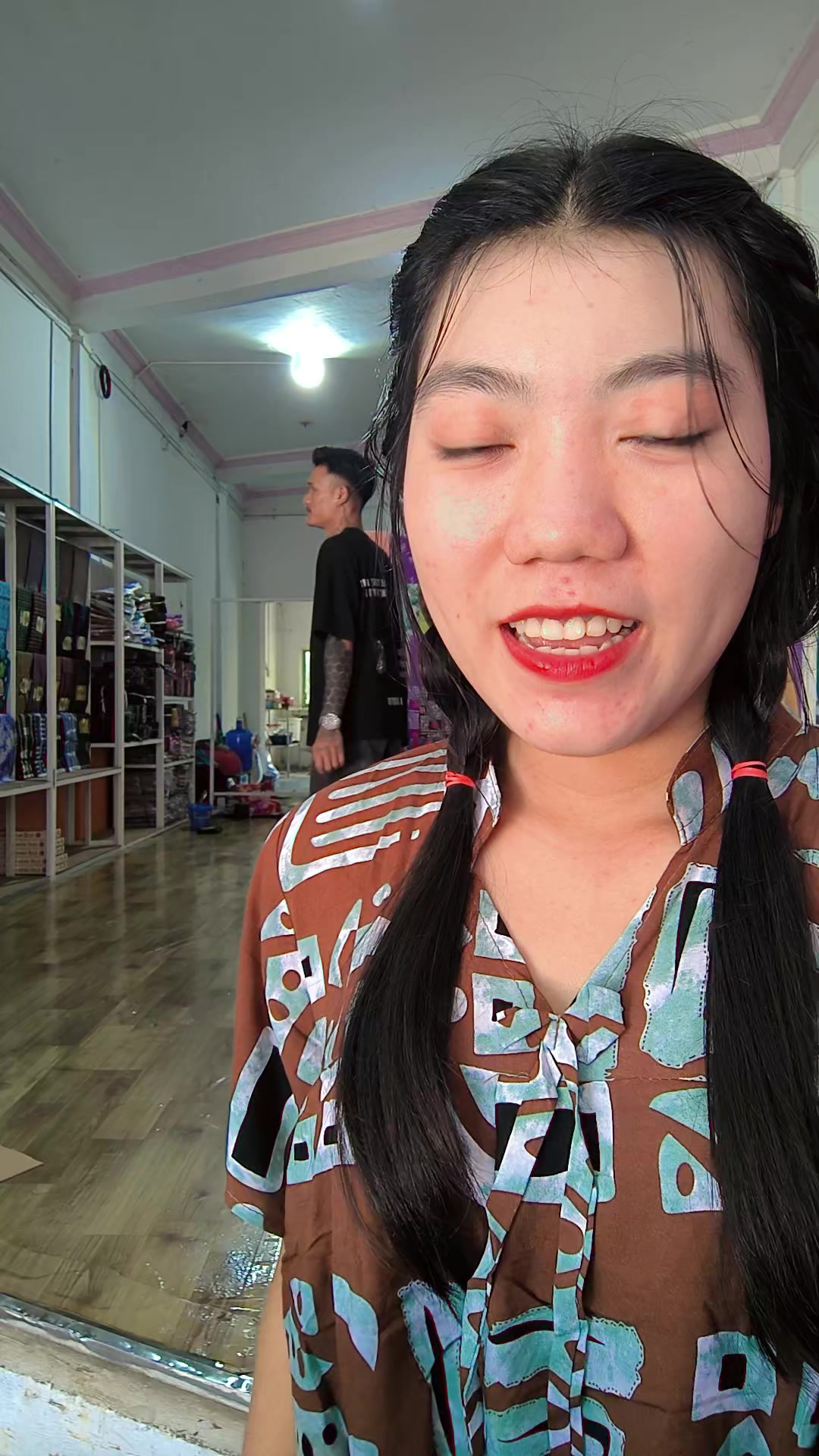 @မီးငယ်လေး အထည်လက်လီ/လက္ကား