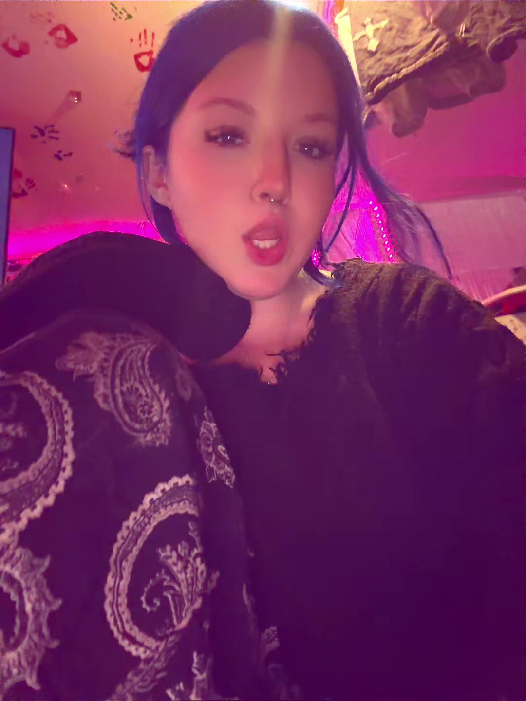 @🕷️