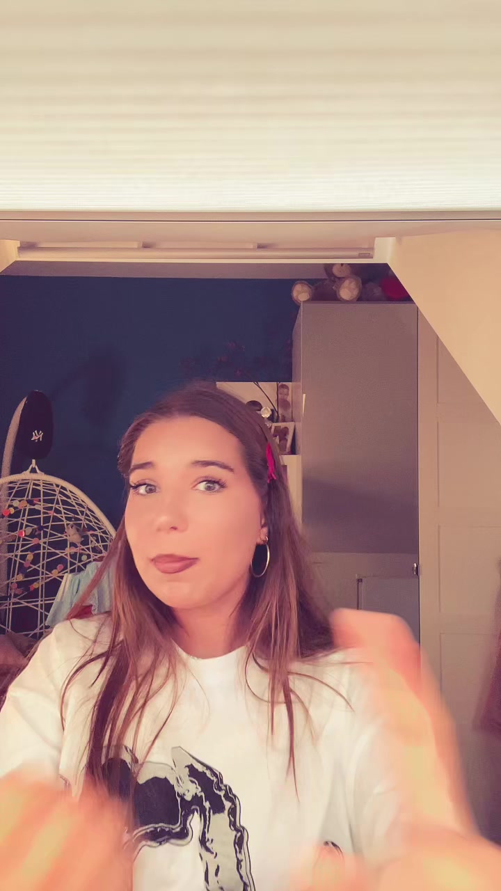 @𝒮𝓅𝒶𝓂🤍