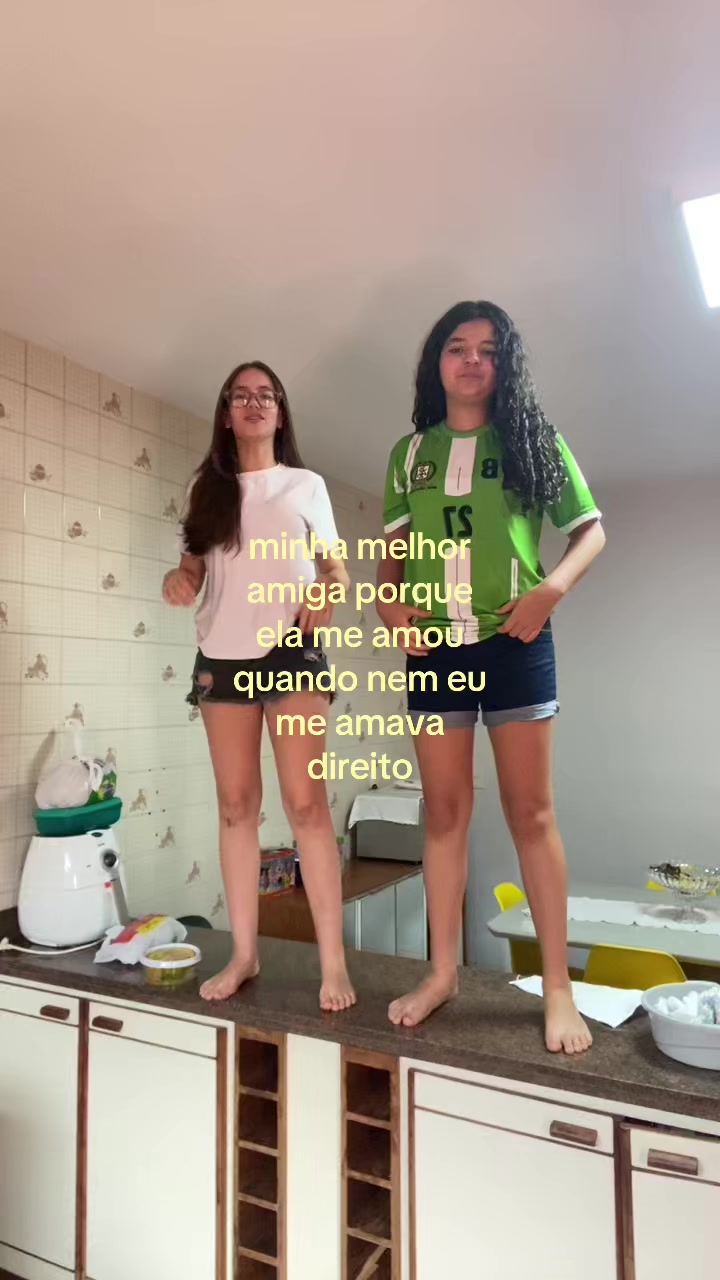 @Valentina Moraes 🇻🇦