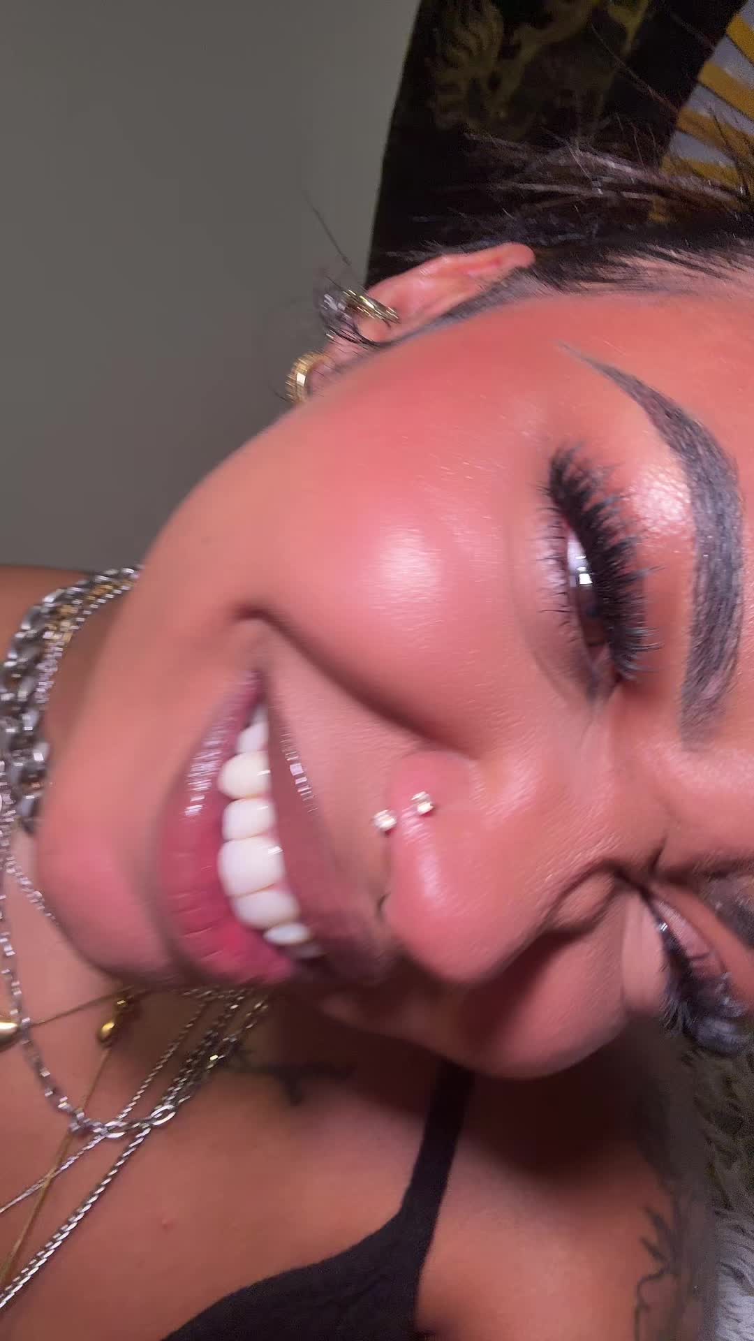 @𝔐𝔬𝔬𝔫𝔠𝔥𝔦𝔩𝔡