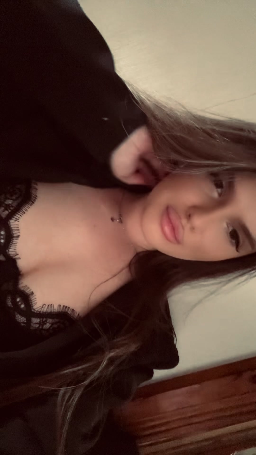 @Elle🪽
