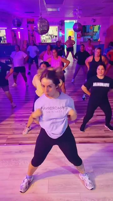 @Baila con Steph