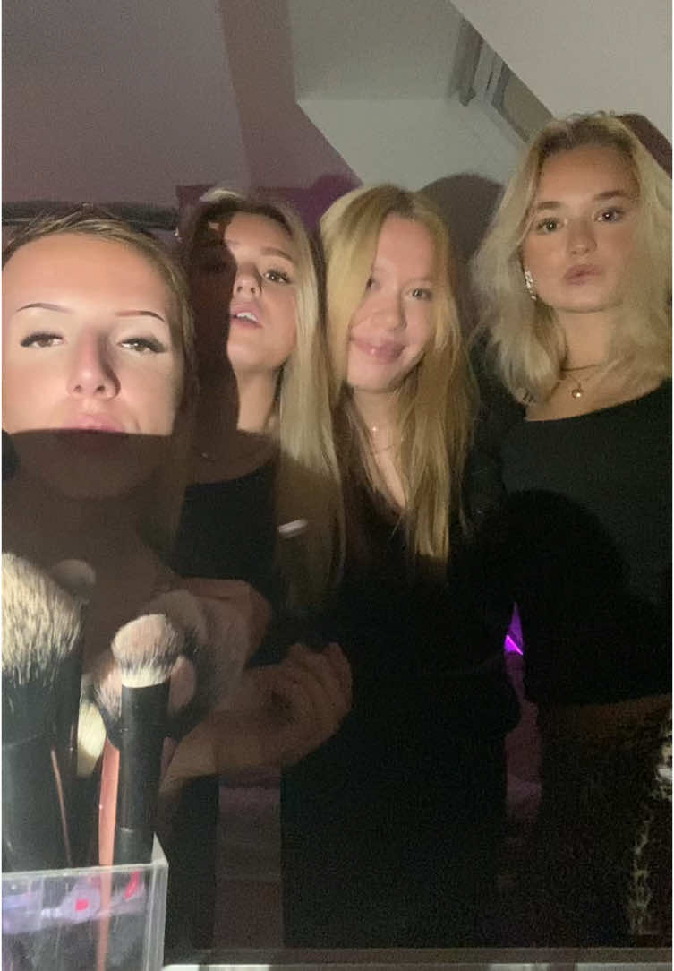 @Rebecca Kronborg💋