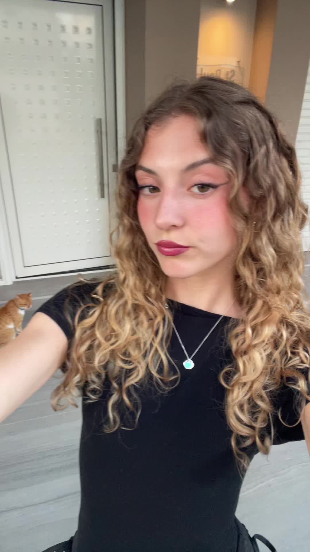 @Lara