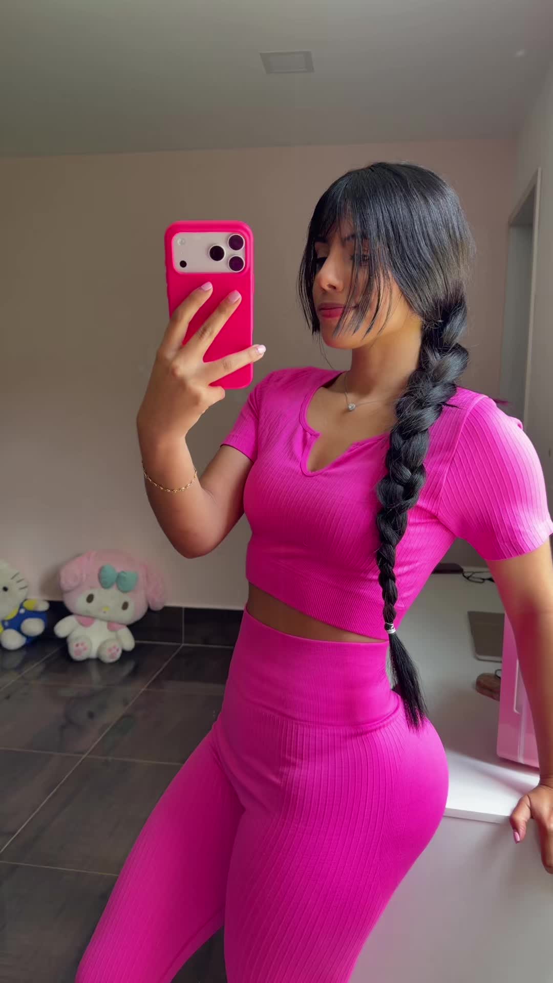 @Valentina