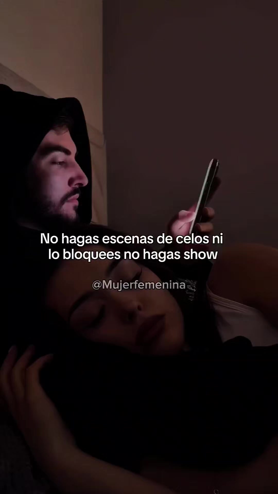 @Mujer Femenina