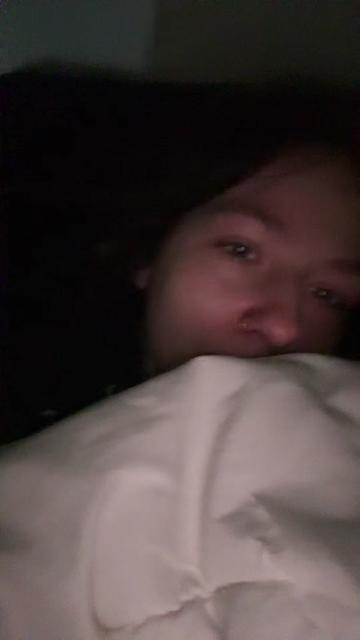 @Julli🥰