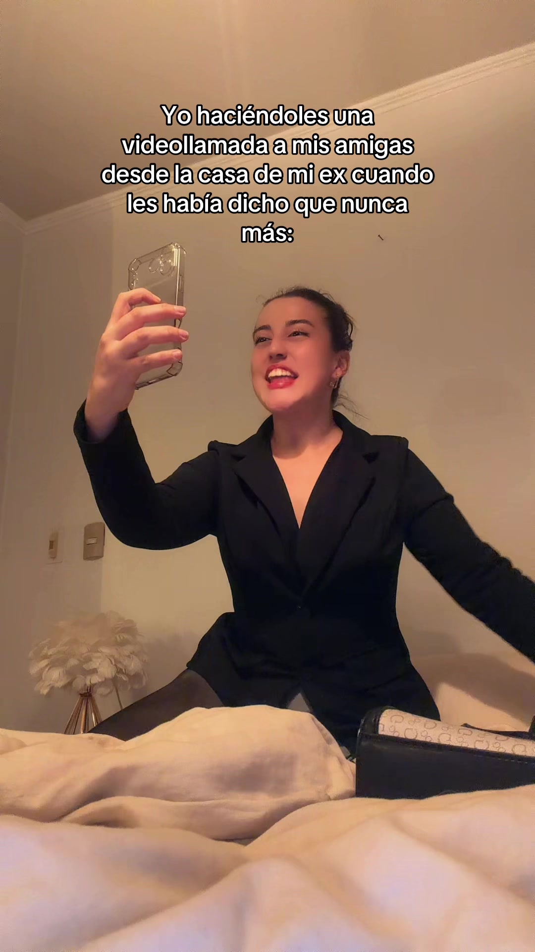 @Ara la chilena