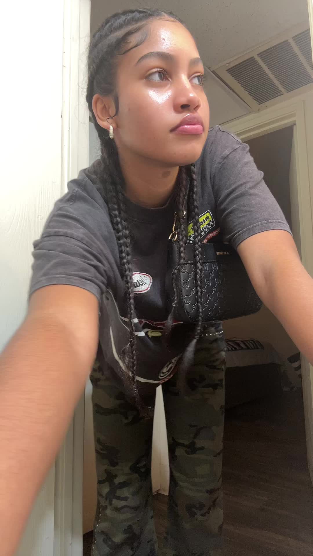 @CC