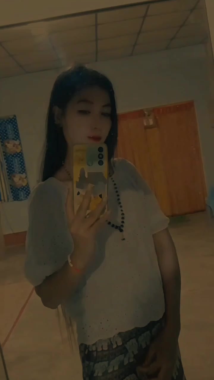 @Moe Thandar (official)