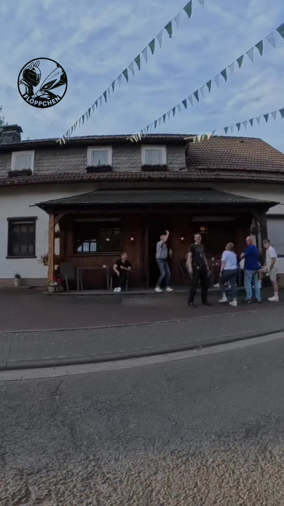 @Flöppchen