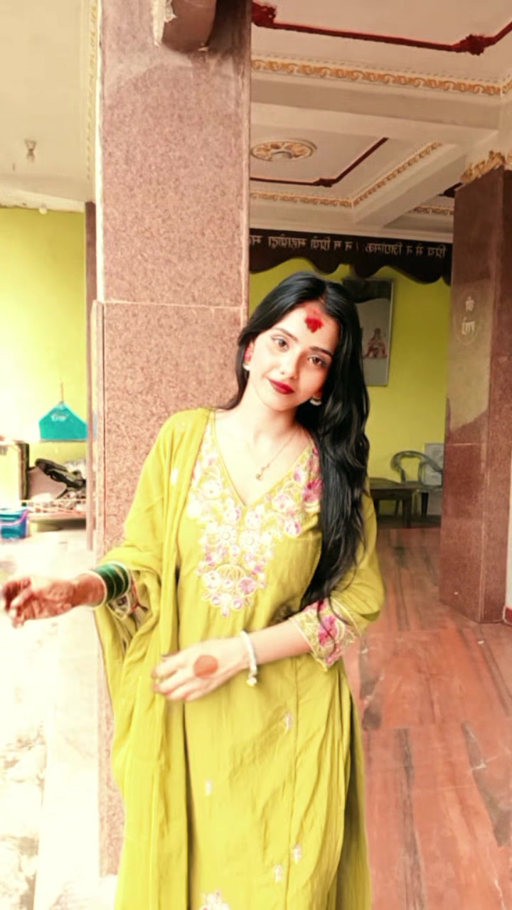@rakhi thakur🌸🕊️