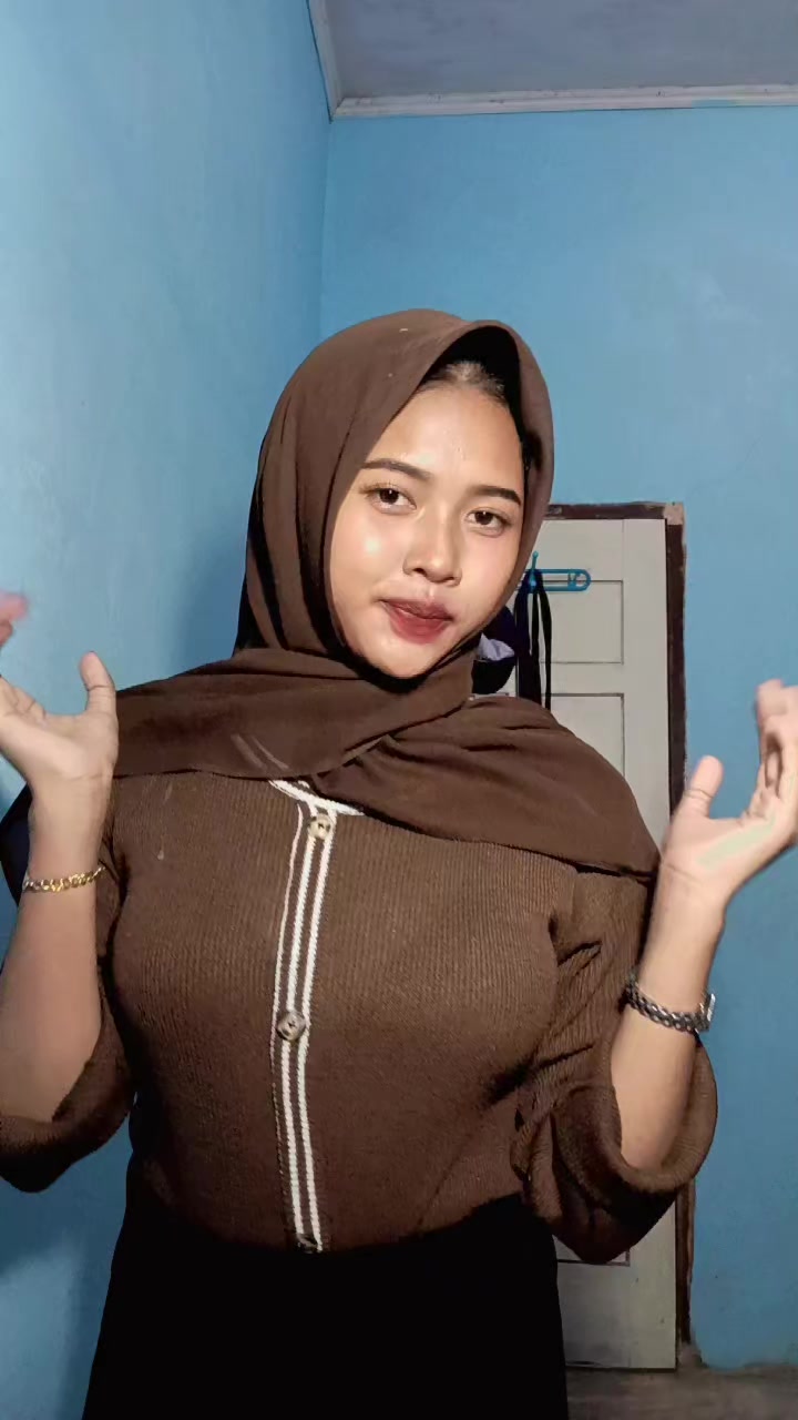 @_adik kecil 🦖🫦