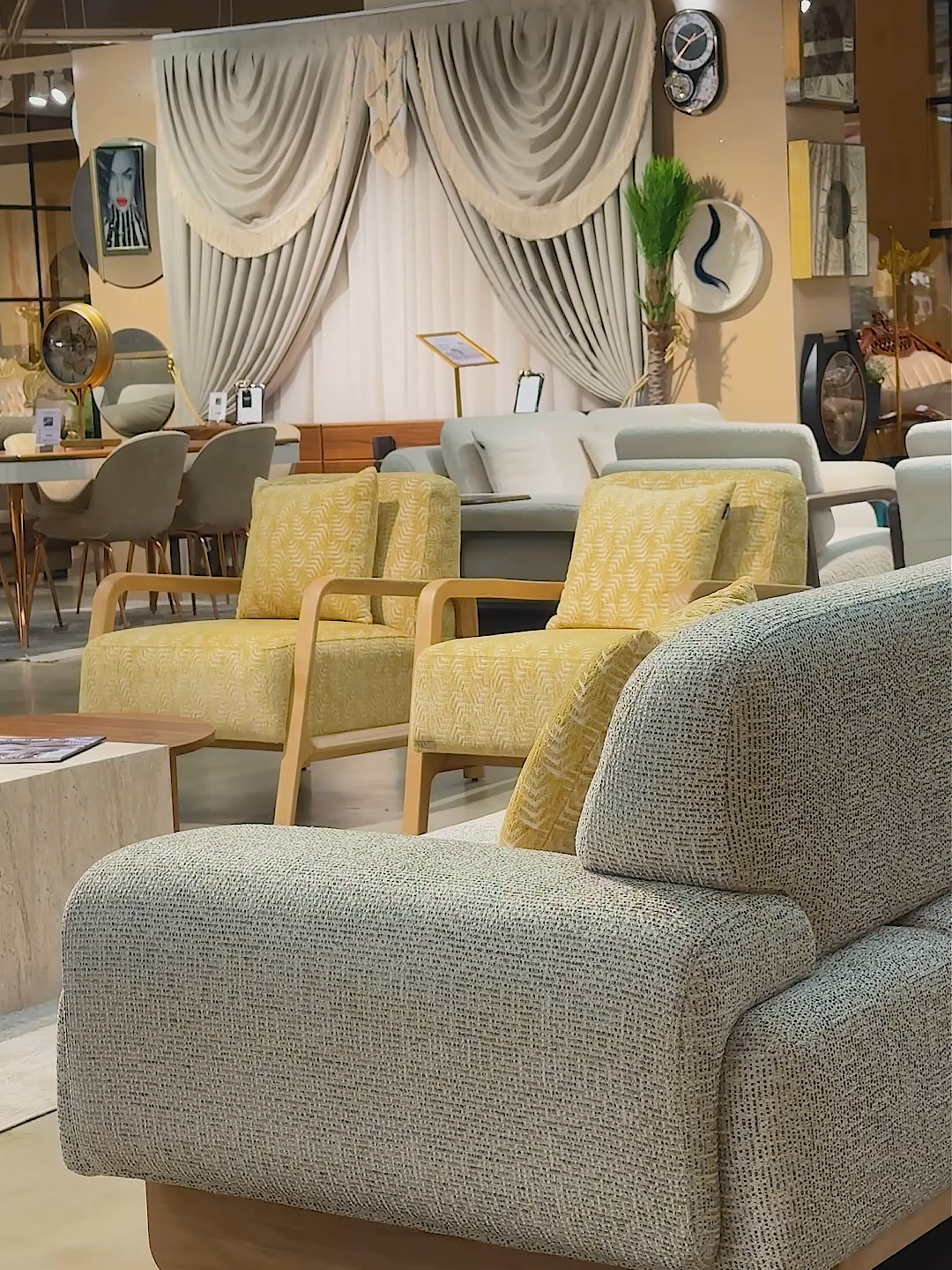 @Vento Furniture
