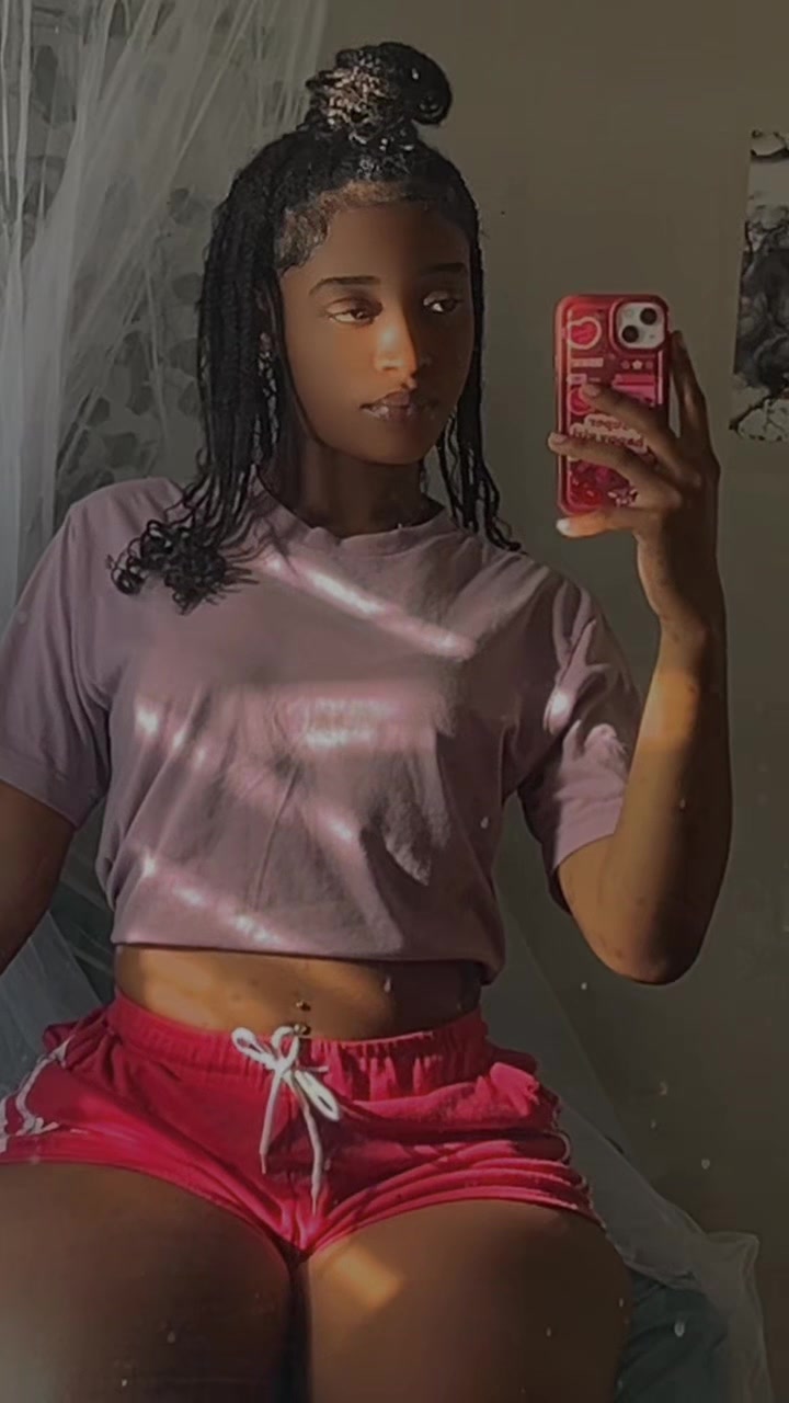 @Bratttt💋