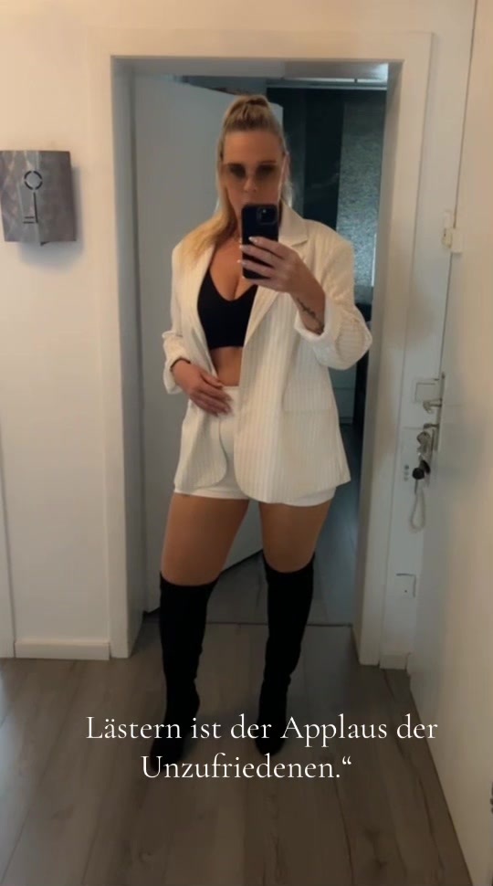 @Sisi