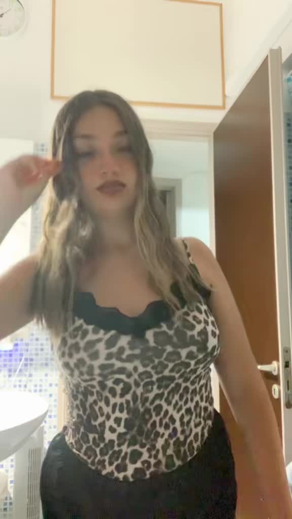 @S O F I A🖤