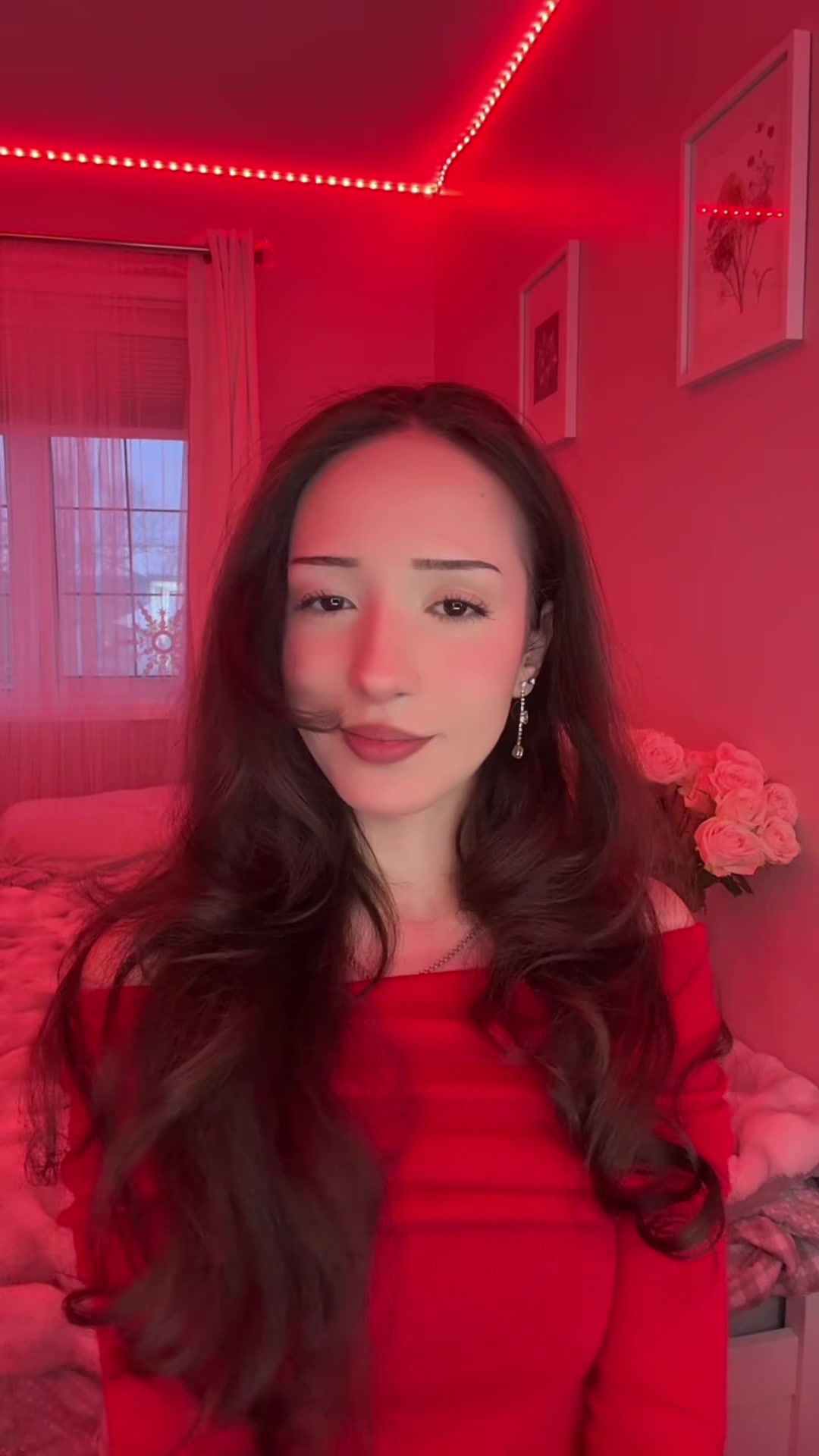 @vlada.