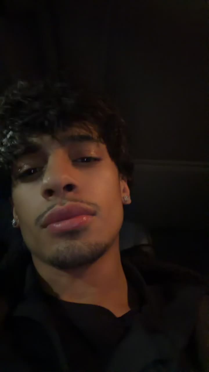 @Ja4️⃣