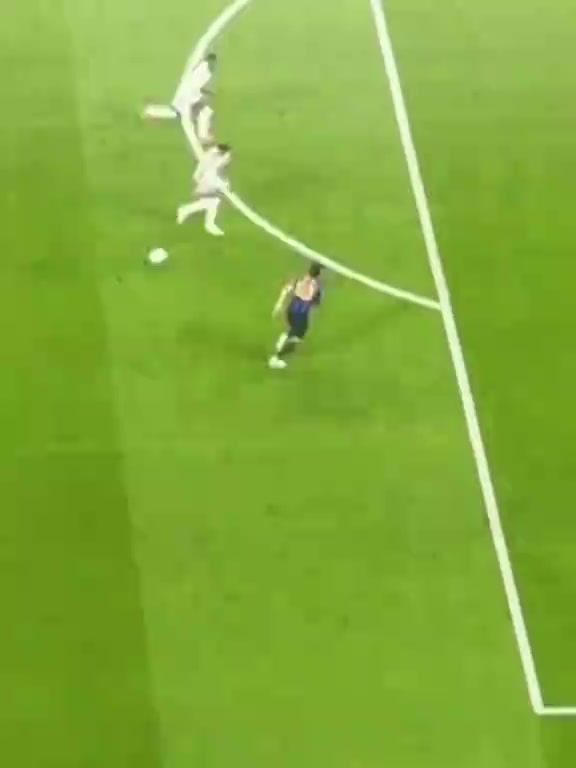 @fans: real Madrid 😮💨