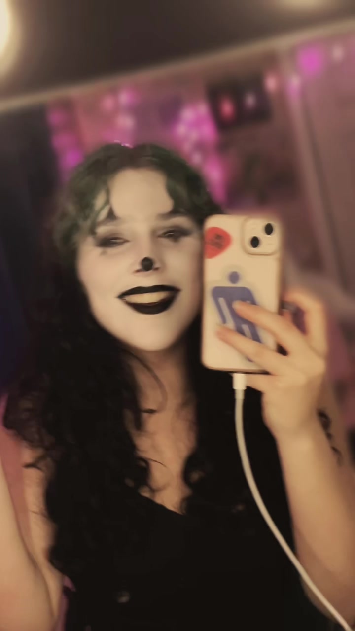 @cr1ms0n_💉