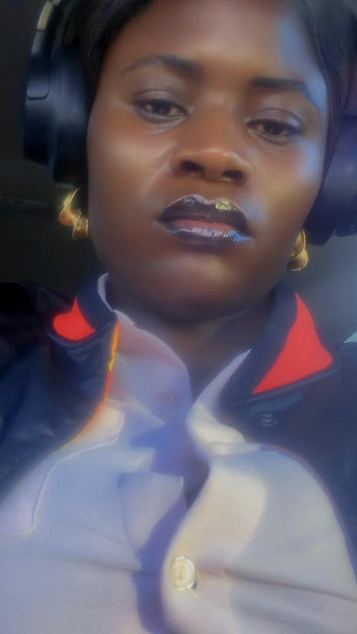 @Queen S