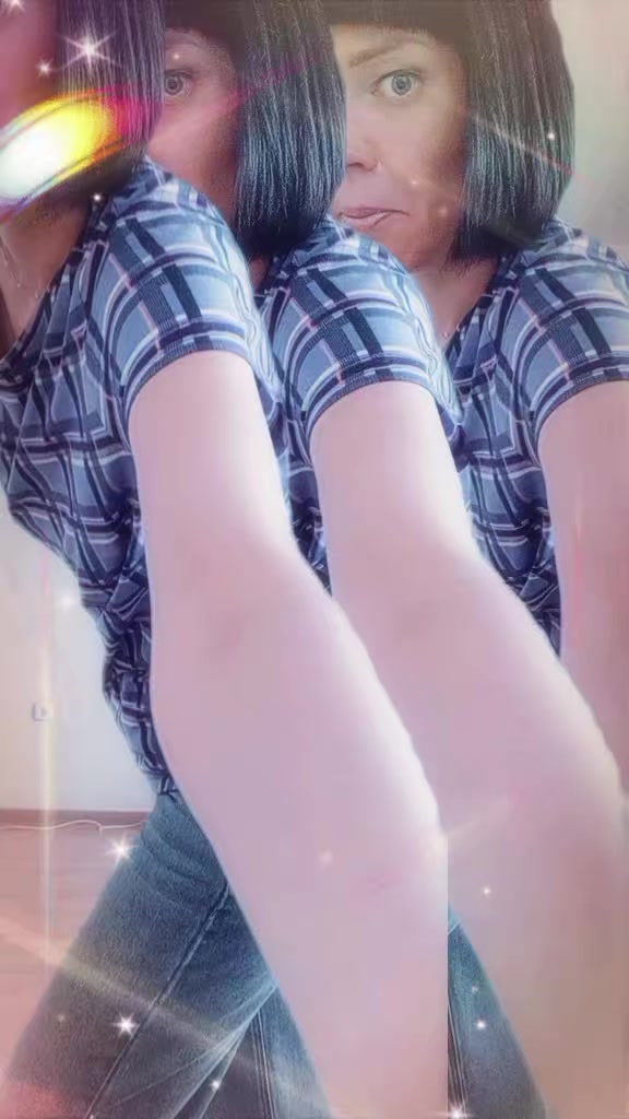 @Алёнка ❤️♥️♥️♥️