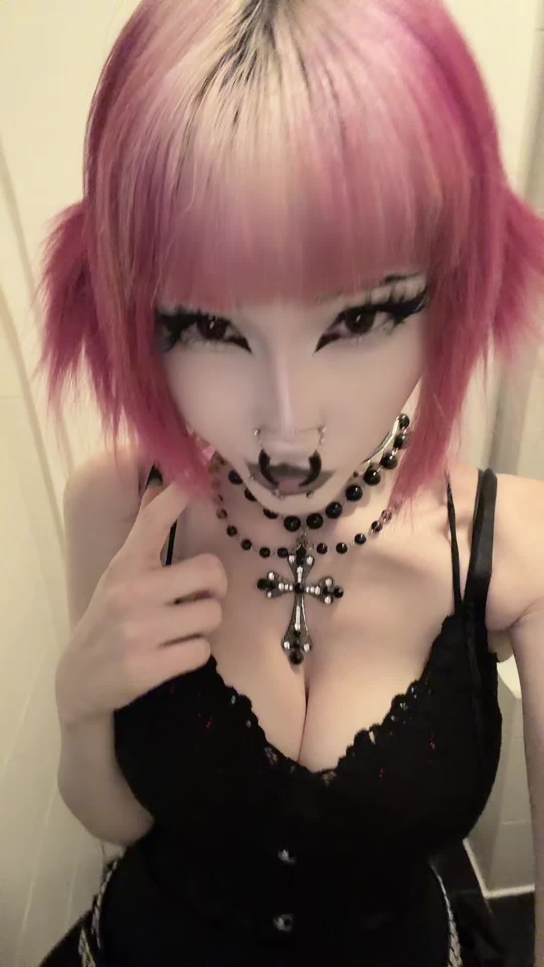@𝓜𝓮𝓵𝓲𝓼𝓼𝓪 🦇‧₊˚