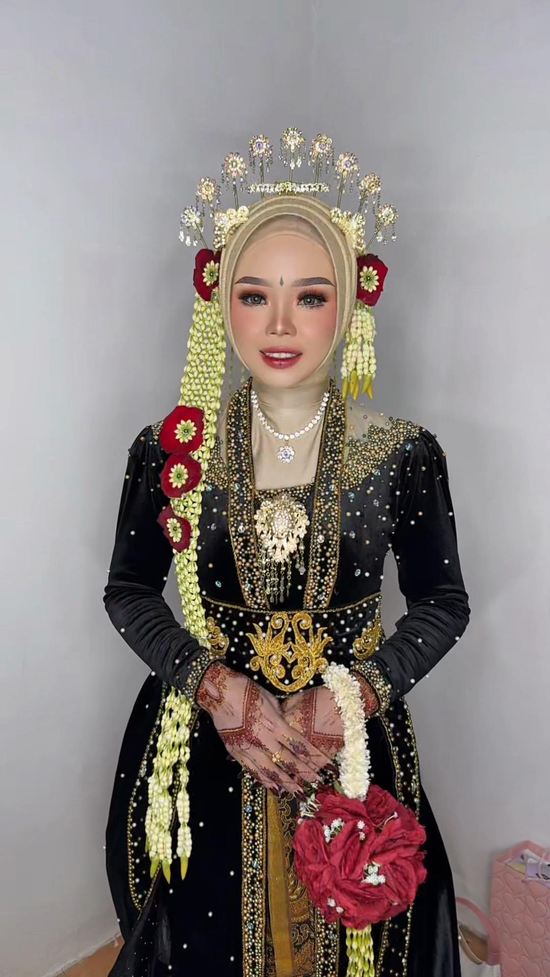 @eqisalsabila