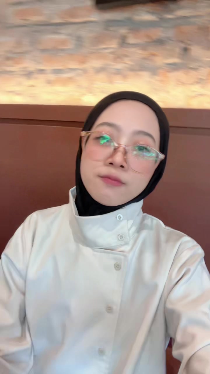 @Tyas Larasati 🌸✨