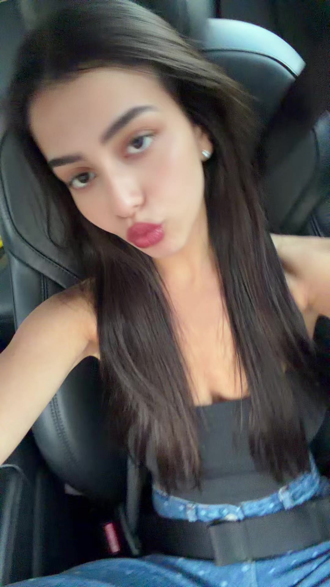 @lliacohav