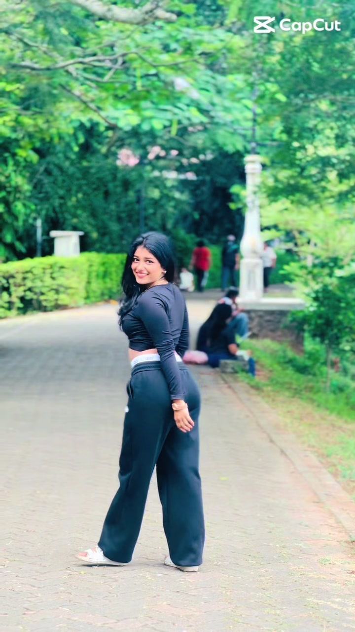 @𝐌𝐀𝐒𝐇𝐈__𝐐𝐖𝐄𝐄𝐍 ❤️?