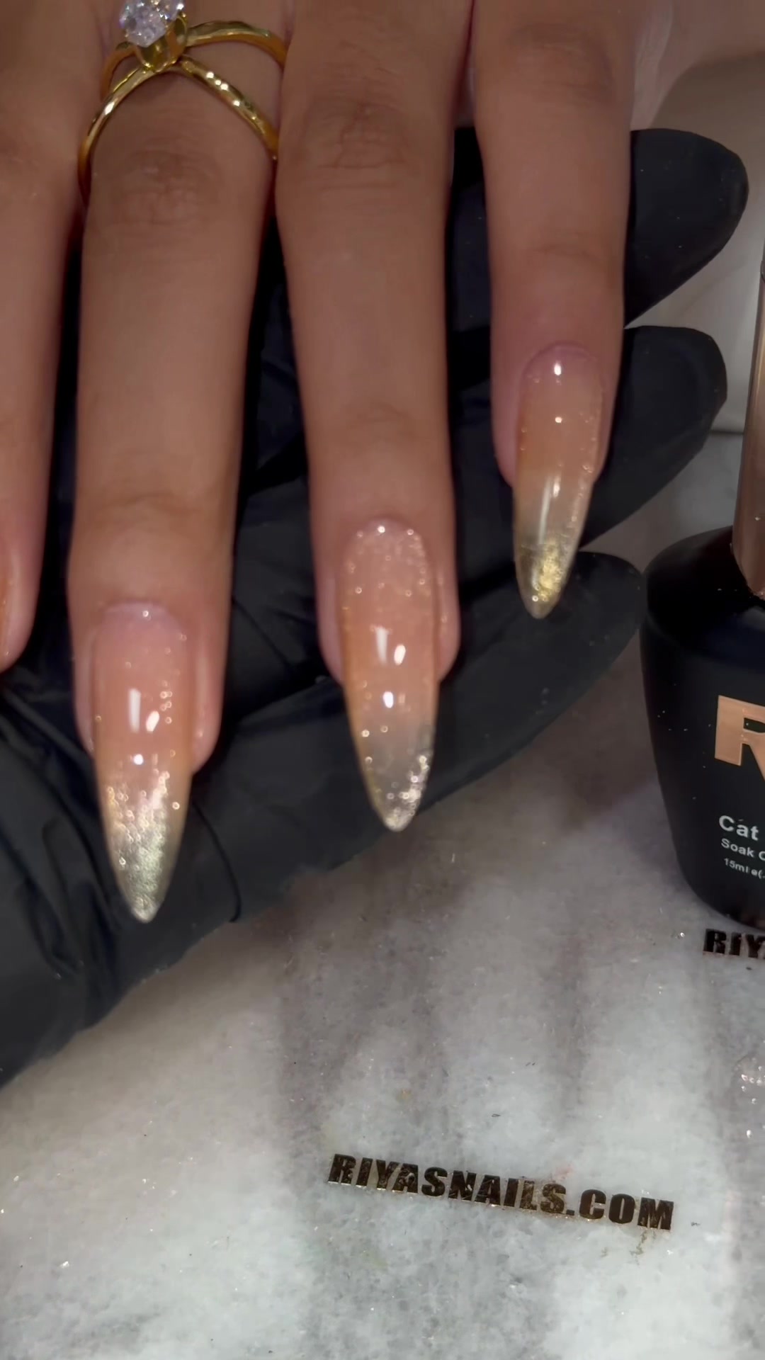 @Riya's Nails