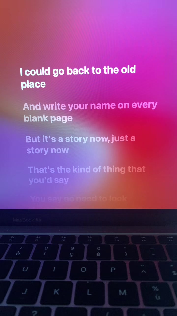 @Lyrics_💕